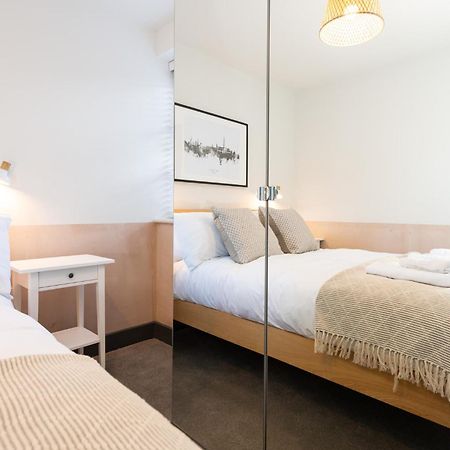2 Castle Mews Apartment Солсбъри Екстериор снимка