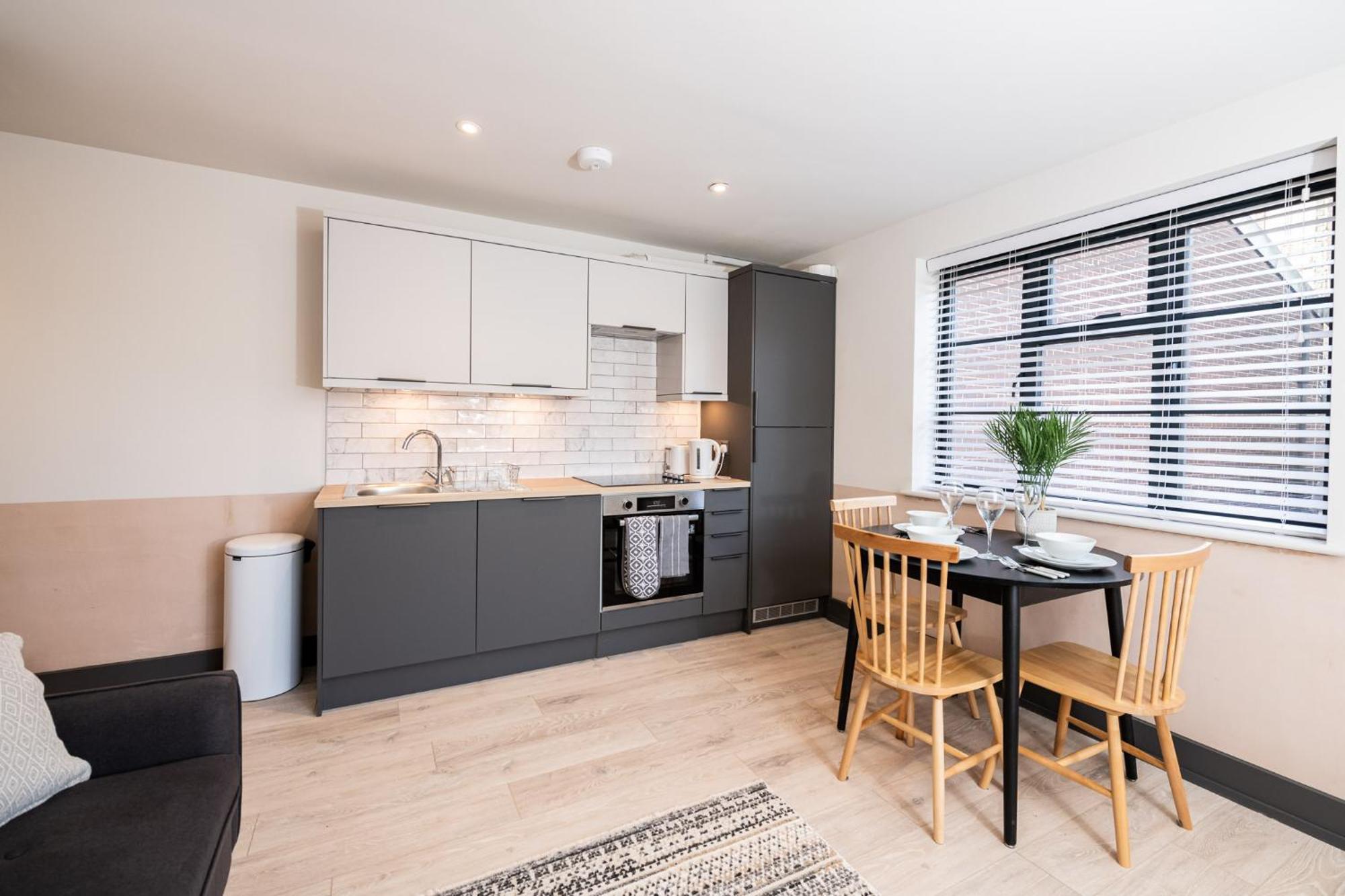2 Castle Mews Apartment Солсбъри Екстериор снимка