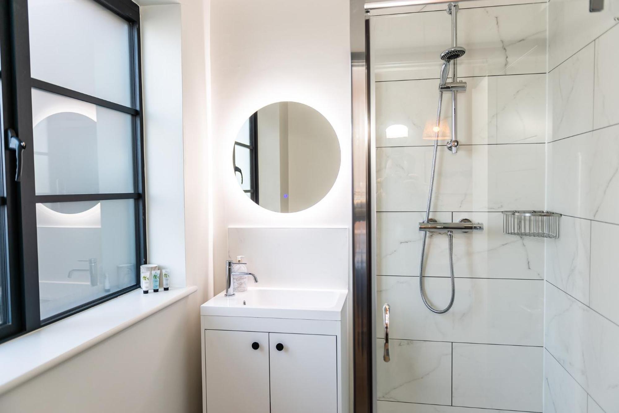 2 Castle Mews Apartment Солсбъри Екстериор снимка