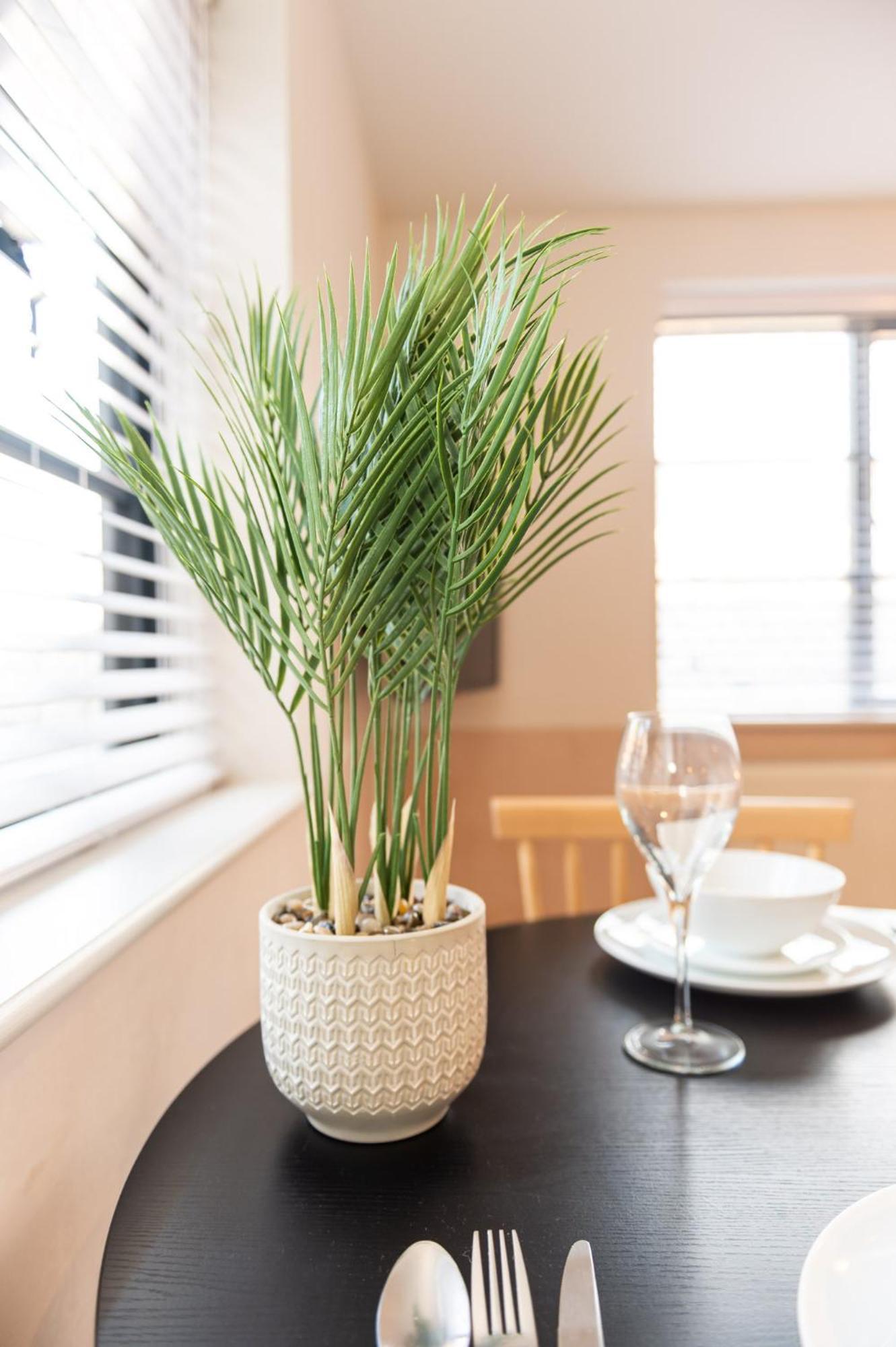 2 Castle Mews Apartment Солсбъри Екстериор снимка